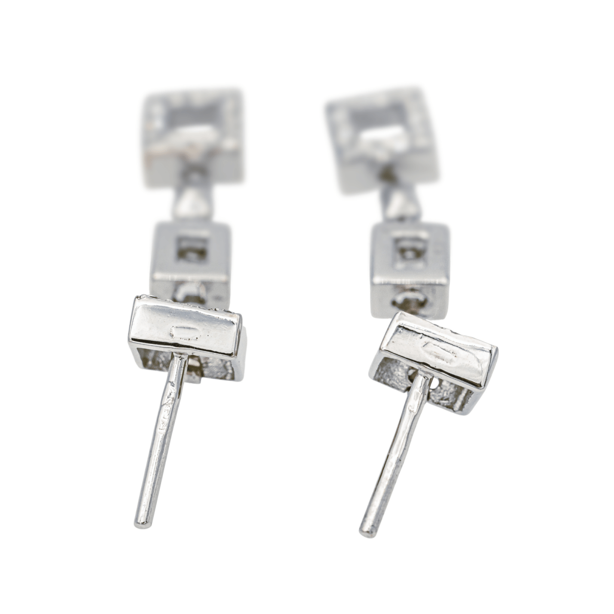 Boucles d'oreilles Clous en or blanc et diamants - Castafiore