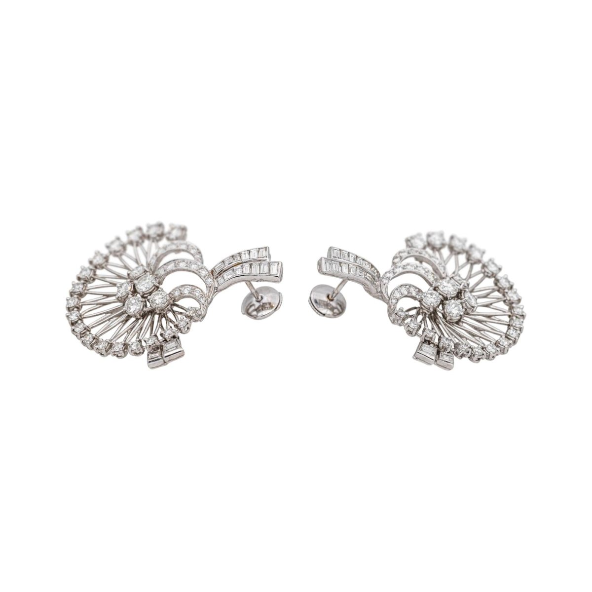 Boucles d'oreilles Clous en or blanc, platine et diamants - Castafiore