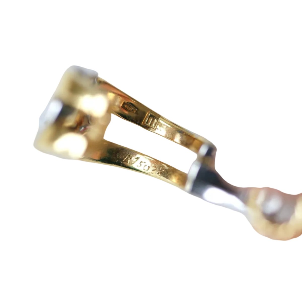 Boucles d'oreilles Créoles BOUCHERON en or jaune, or blanc et diamants - Castafiore