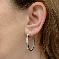 Boucles d'oreilles Créoles CARTIER en or blanc et diamants - Castafiore