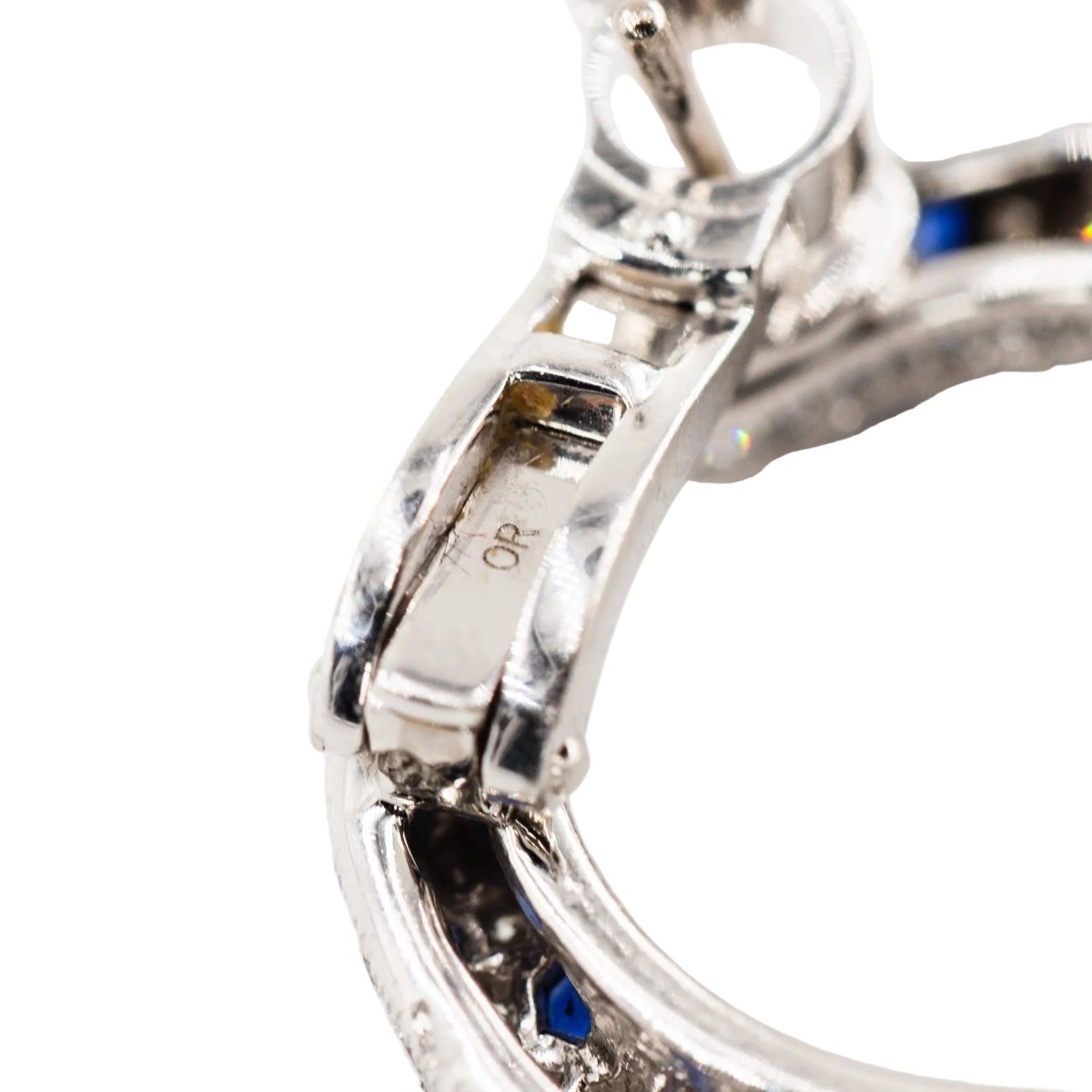 Boucles d'oreilles Créoles CARTIER "Panthère" en platine, saphirs et diamants - Castafiore