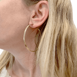 Boucles d'oreilles Créoles CARTIER "Trinity" en or jaune, or blanc et or rose - Castafiore