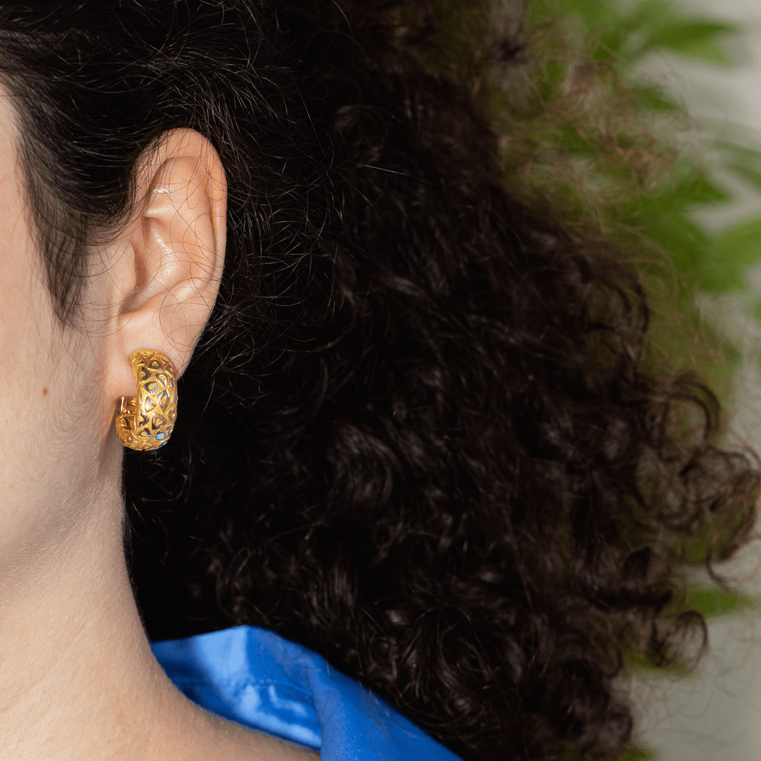 Boucles d'oreilles Créoles CHAUMET en or jaune - Castafiore