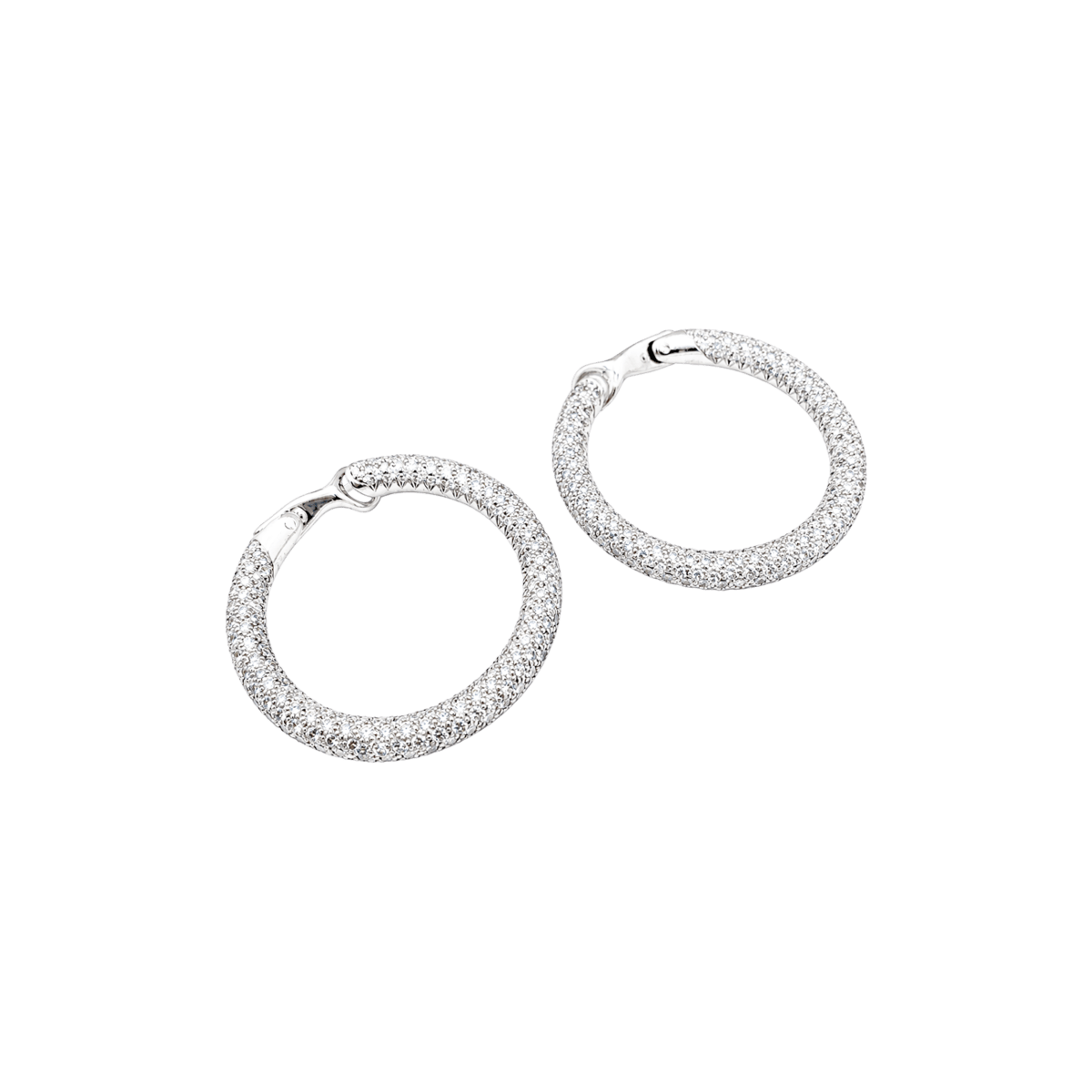 Boucles d'oreilles Créoles CHAUMET "Tube" en or blanc et diamants - Castafiore