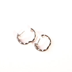 Boucles d'oreilles créoles diamants et diamants noirs en or blanc - Castafiore