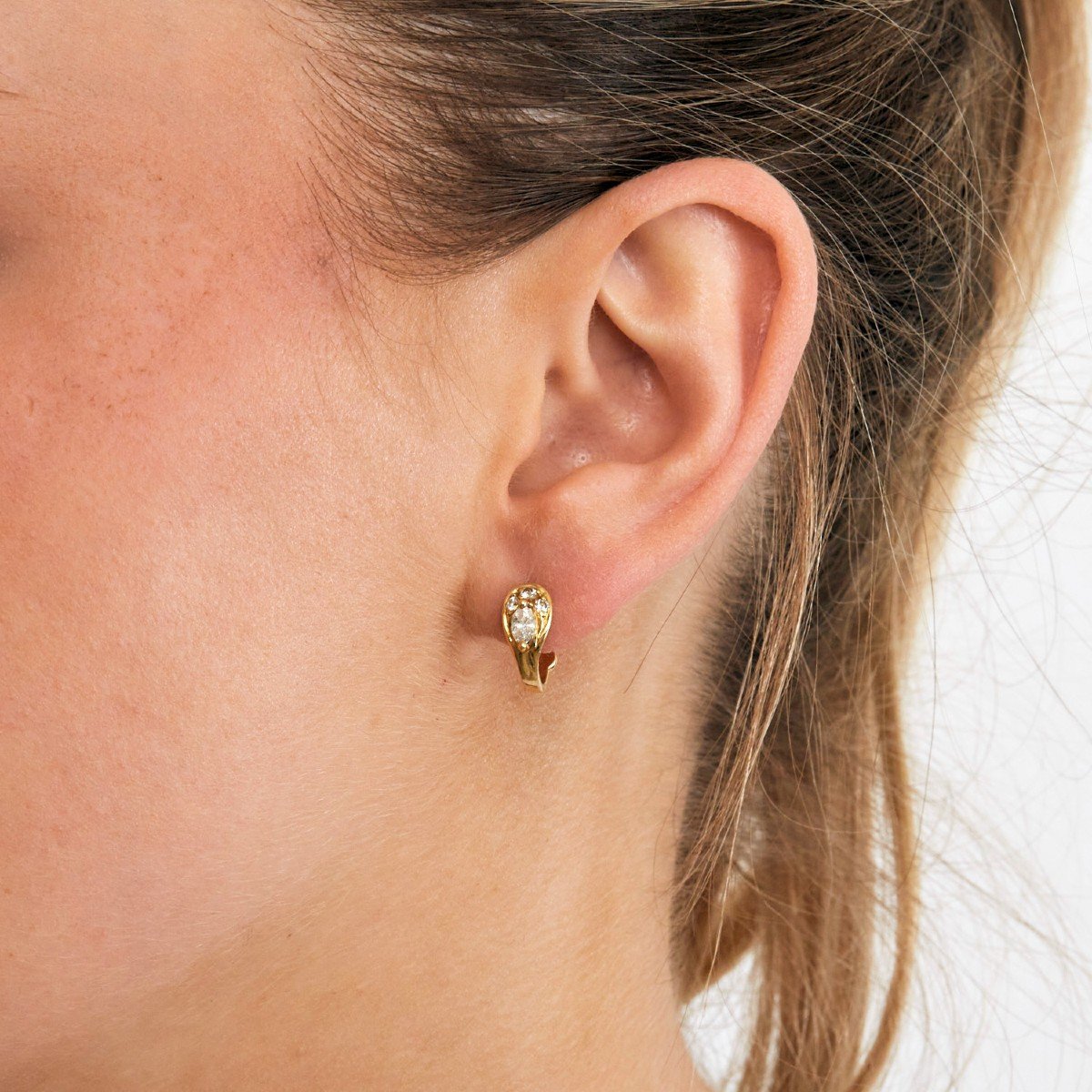 Boucles d'oreilles Créoles en or jaune et diamants - Castafiore