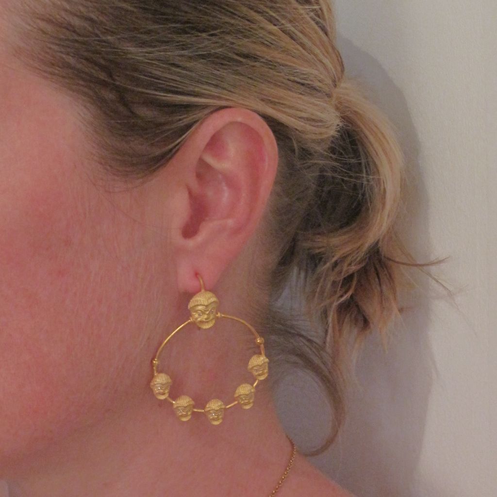 Boucles d'oreilles CREOLES Masques en vermeil - Castafiore