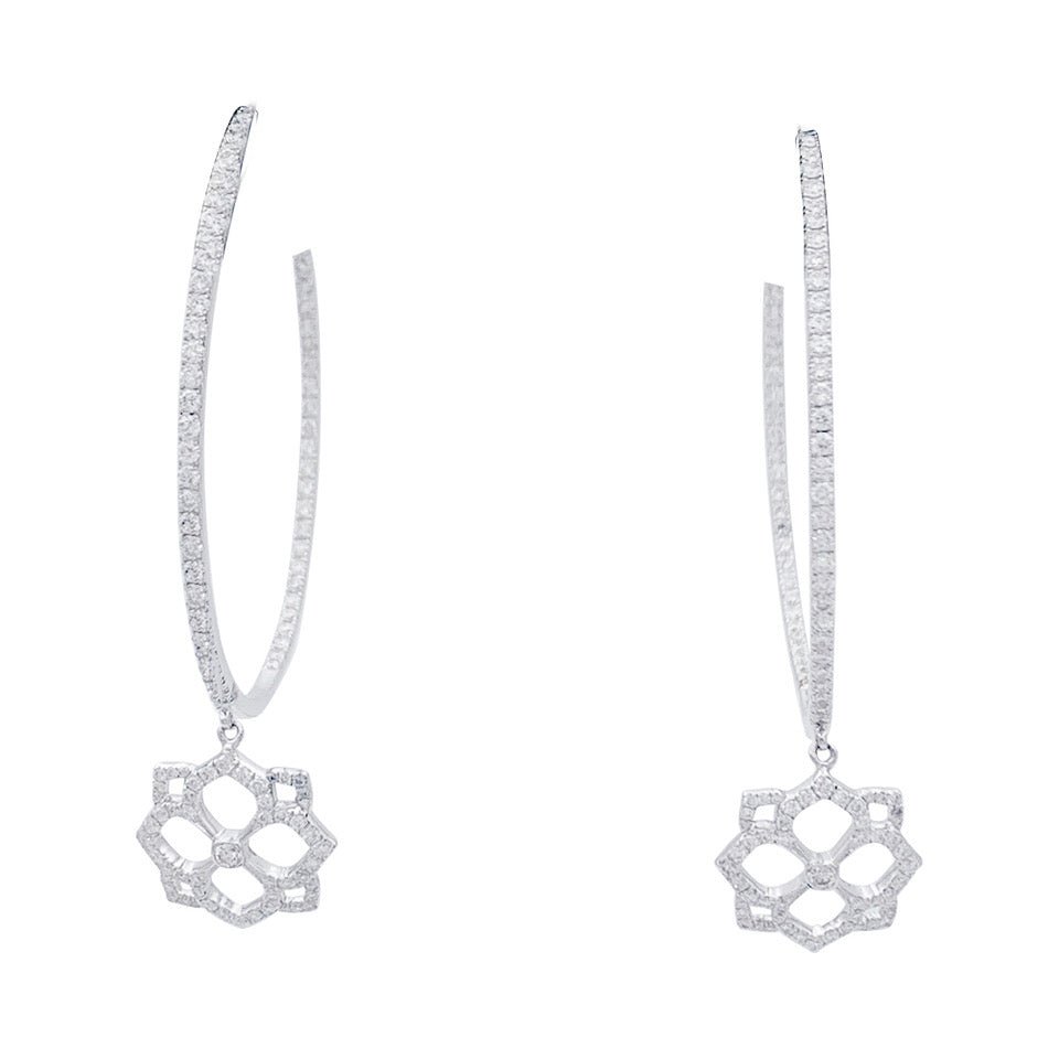 Boucles d'oreilles Créoles MESSIKA "Eden" en or blanc et diamants - Castafiore