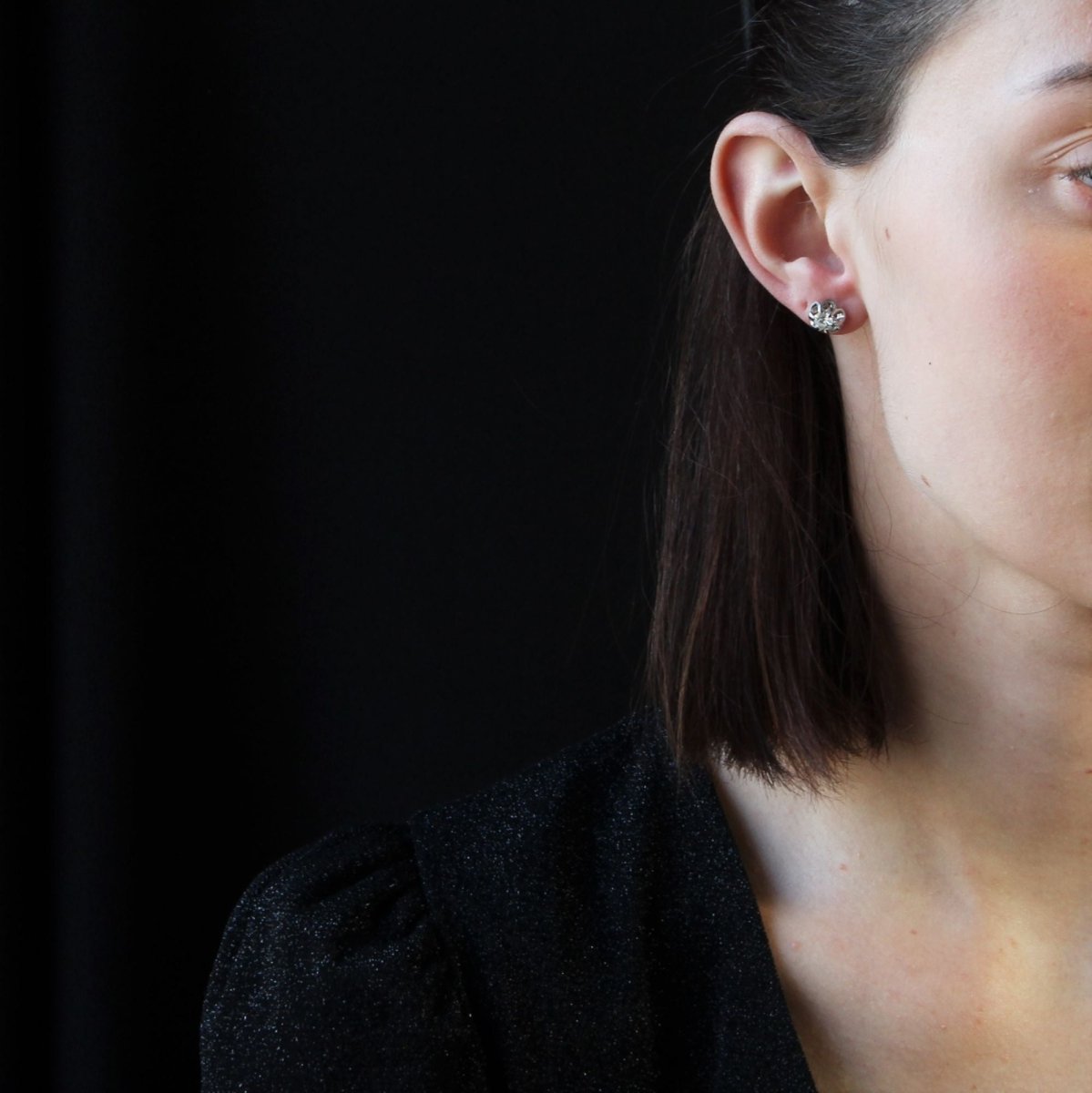 Boucles d'oreilles DAHLIA Serti en or blanc et diamants - Castafiore