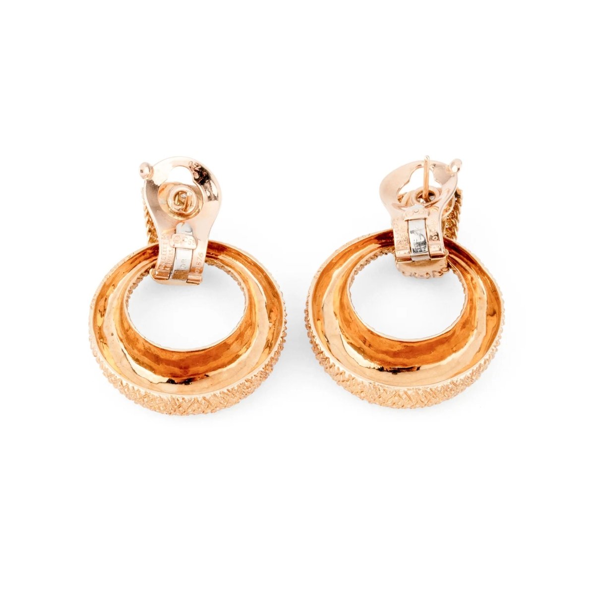 Boucles d'oreilles de la maison Van Cleef & Arpel en or jaune et diamants - Castafiore