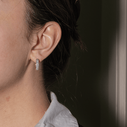 Boucles d'oreilles Demi - créoles en or jaune et diamants - Castafiore