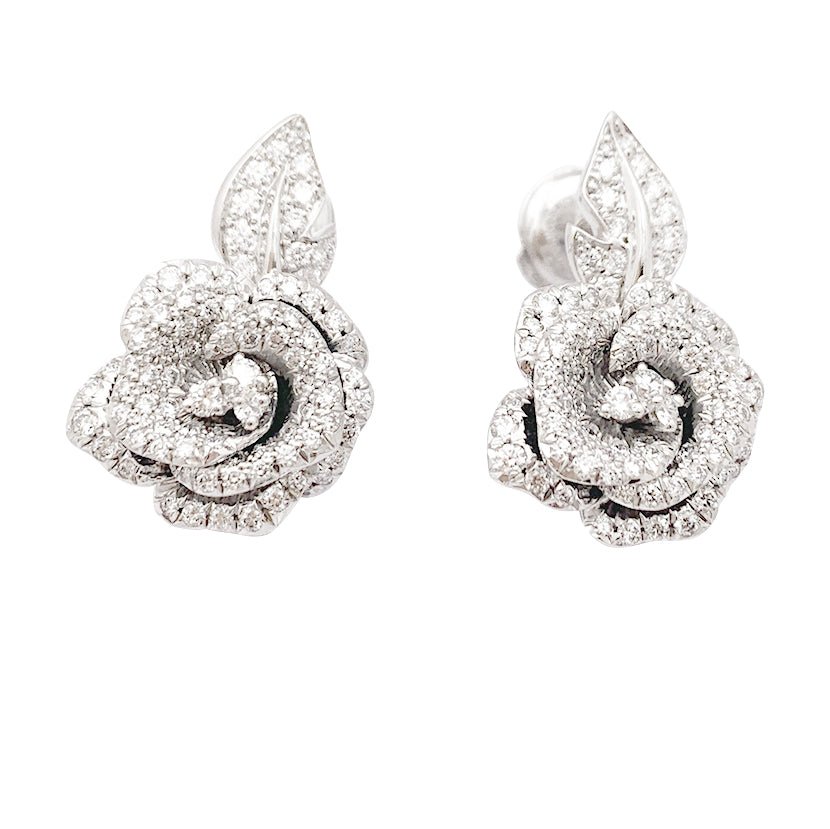 Boucles d'oreilles DIOR "Bagatelle" en or blanc et diamants - Castafiore