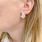 Boucles d'oreilles DIOR "Bagatelle" en or blanc et diamants - Castafiore