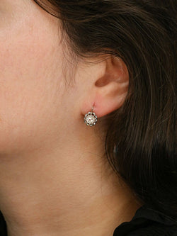 Boucles d'oreilles dormeuses anciennes diamants taille rose - Castafiore