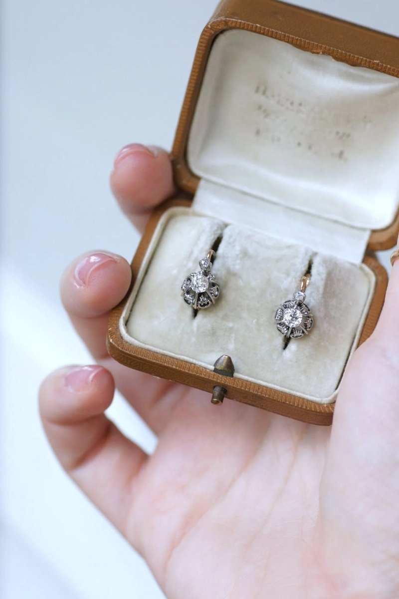 Boucles d'oreilles dormeuses diamants 0,50 Ct - Castafiore