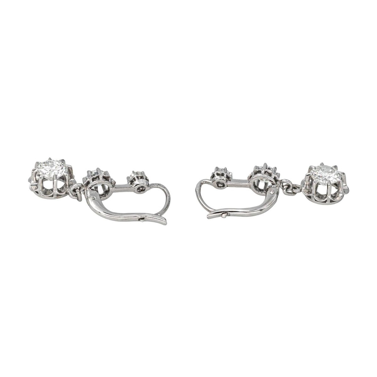 Boucles d'oreilles Dormeuses en or blanc et diamants - Castafiore