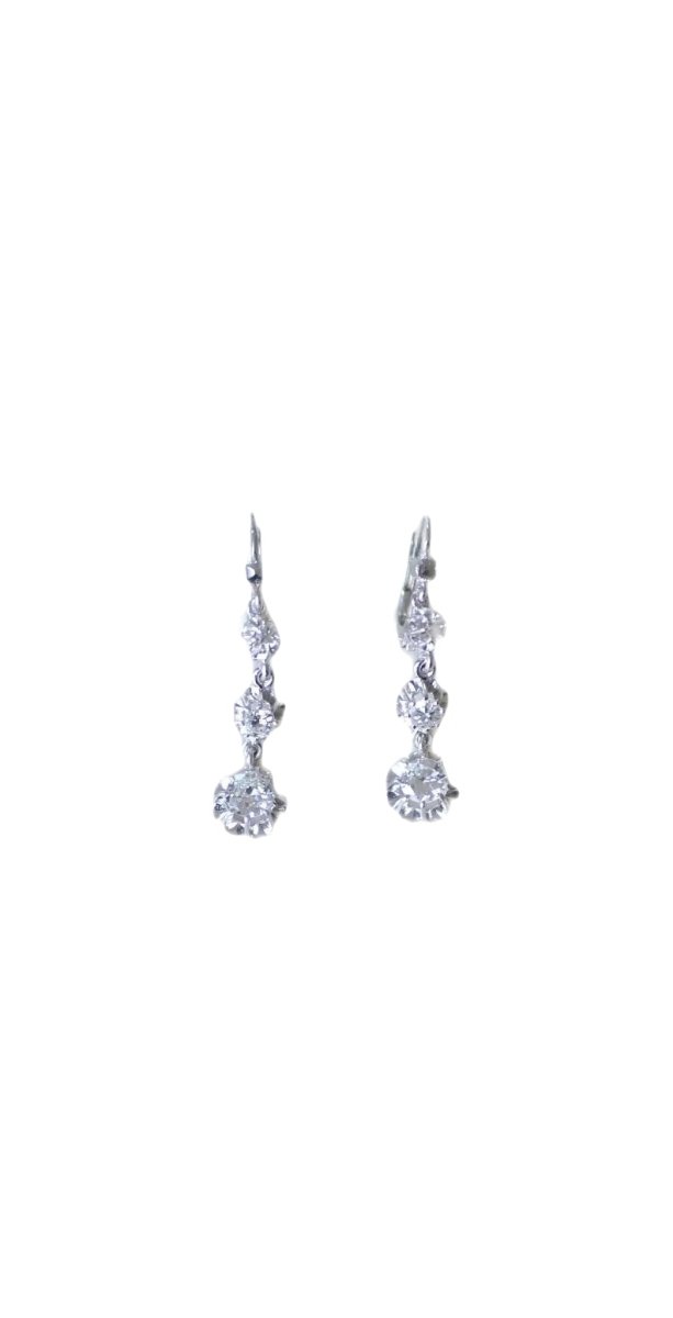 Boucles d'oreilles Dormeuses en or blanc et diamants - Castafiore