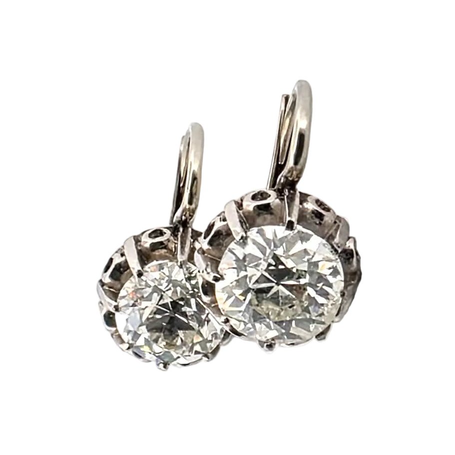 Boucles d'oreilles Dormeuses en or blanc et diamants - Castafiore