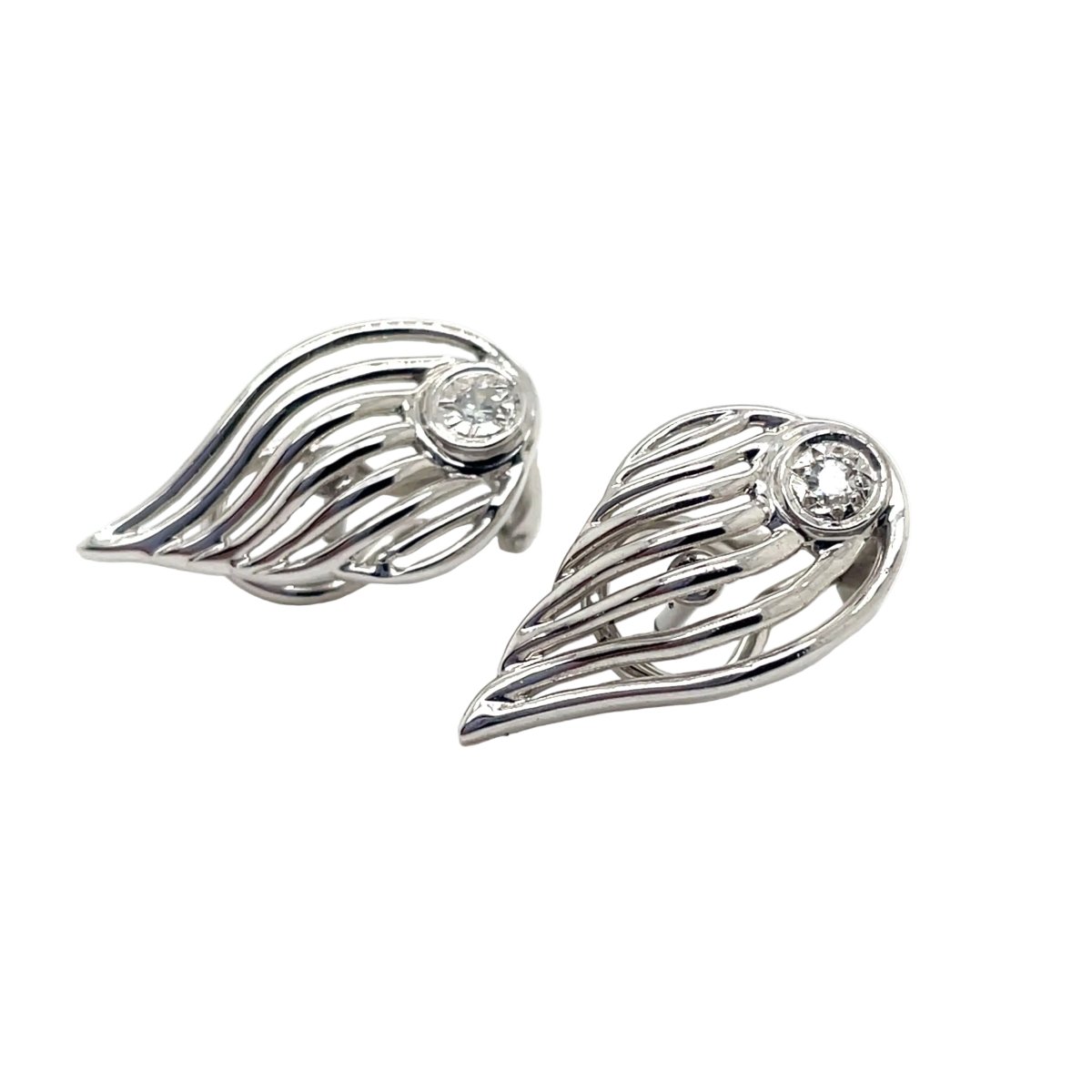 Boucles d'oreilles Dormeuses en or blanc et diamants - Castafiore