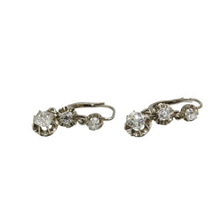 Boucles d'oreilles Dormeuses en or blanc et diamants - Castafiore