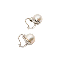 Boucles d'oreilles dormeuses en or blanc perles et diamants - Castafiore