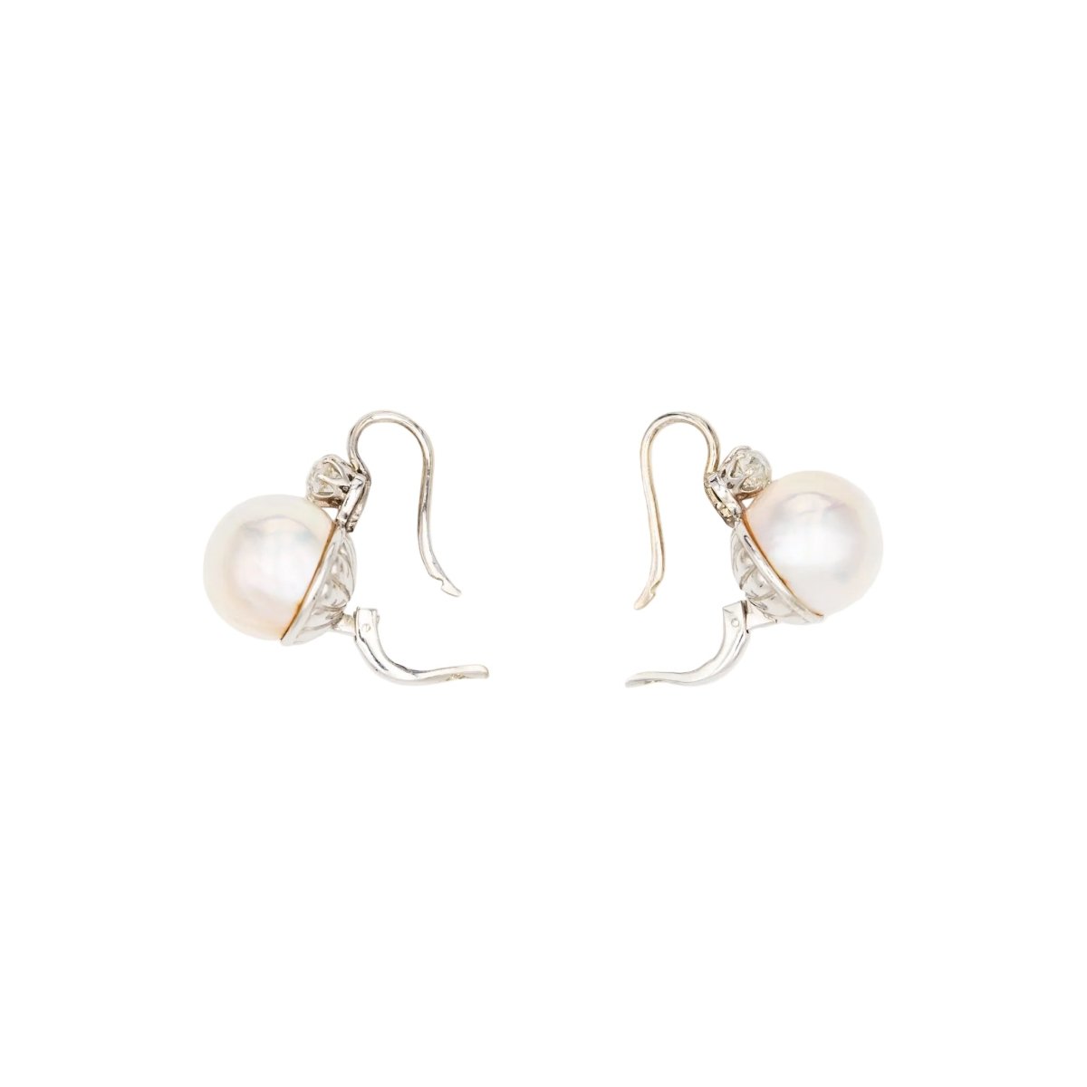 Boucles d'oreilles dormeuses en or blanc perles et diamants - Castafiore