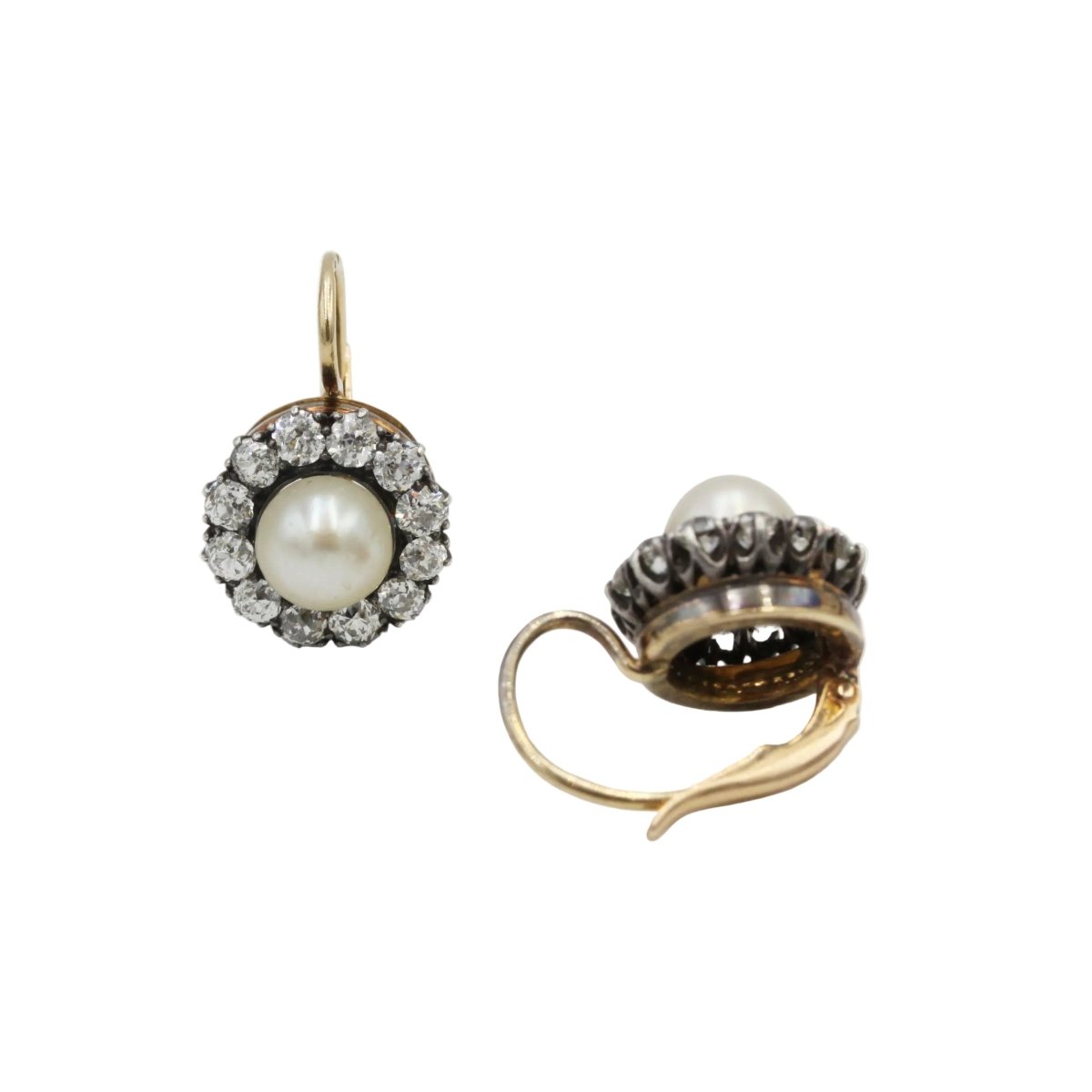 Boucles d'oreilles Dormeuses en or jaune, argent, perles et diamants - Castafiore