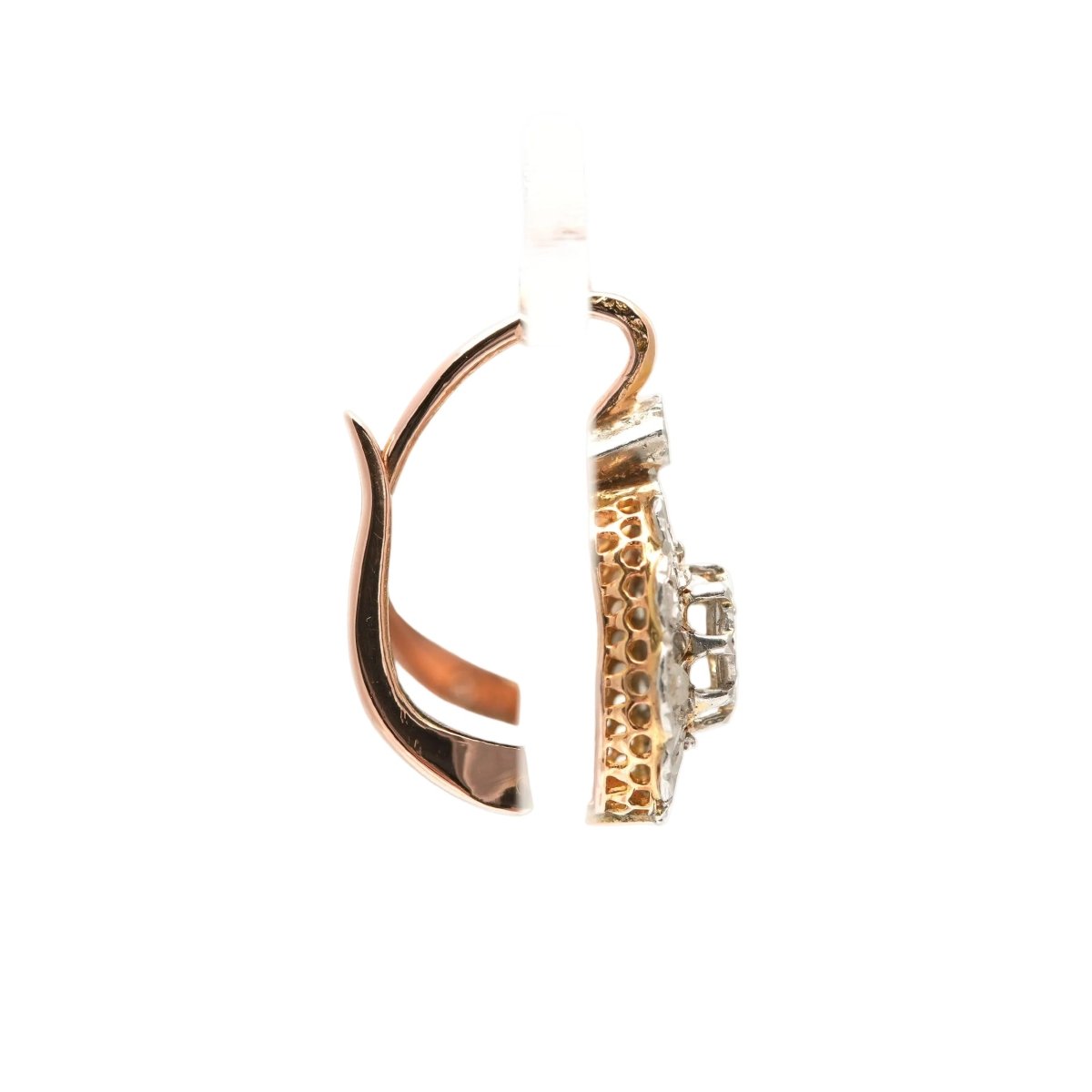Boucles d'oreilles Dormeuses en or jaune et diamants - Castafiore