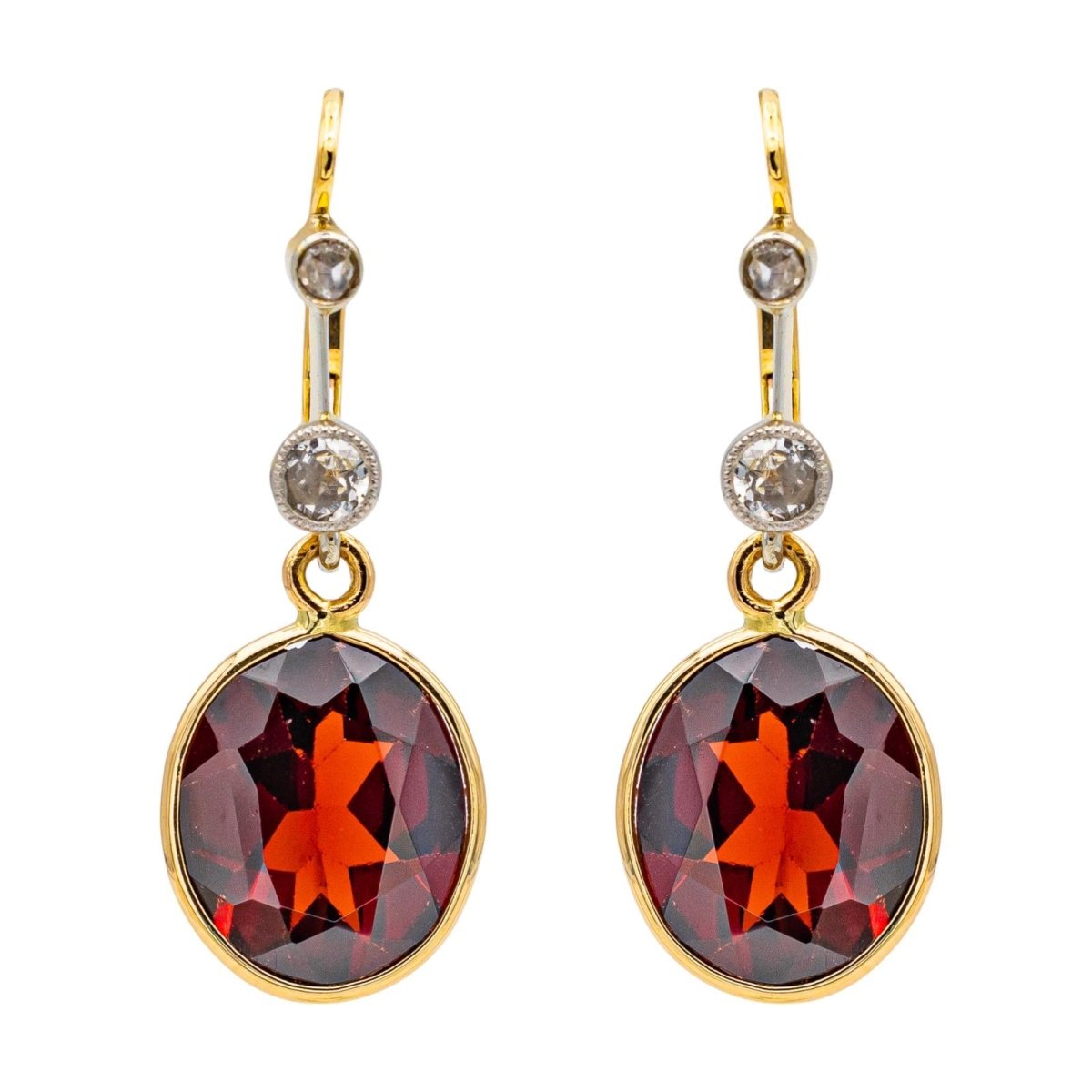 Boucles d'oreilles Dormeuses en or jaune, or blanc, platine, grenats et diamants - Castafiore