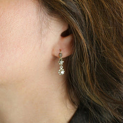 Boucles d'oreilles Dormeuses en or jaune, platine et diamants - Castafiore