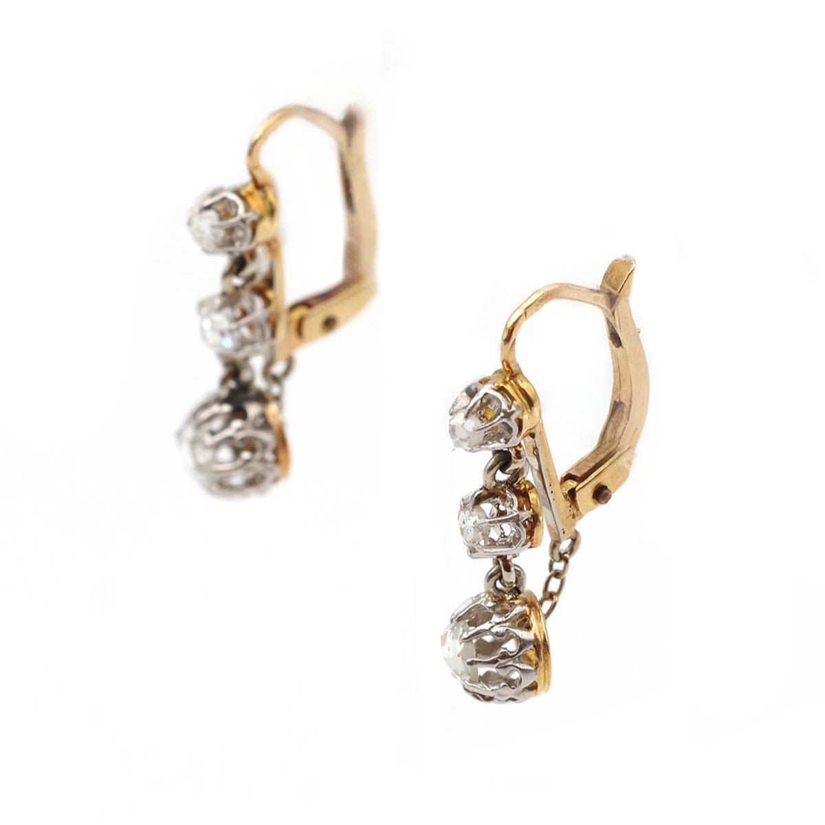 Boucles d'oreilles Dormeuses en or jaune, platine et diamants - Castafiore