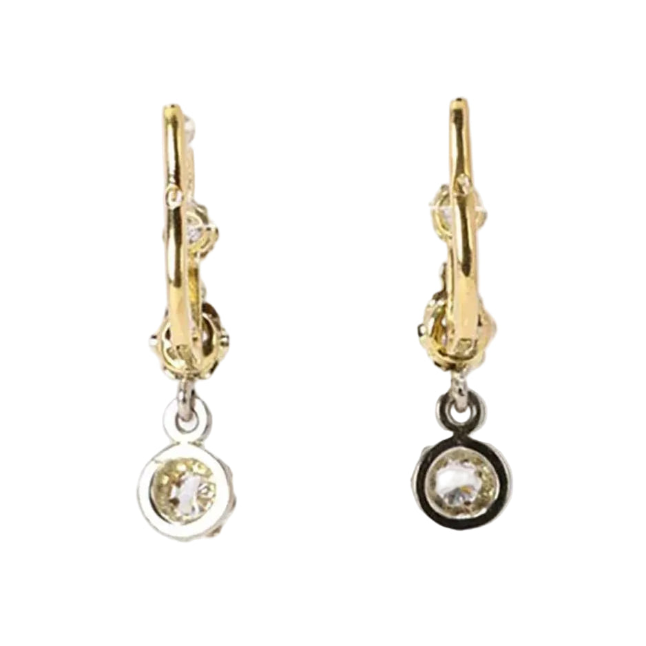 Boucles d'oreilles Dormeuses en or jaune, platine et diamants - Castafiore