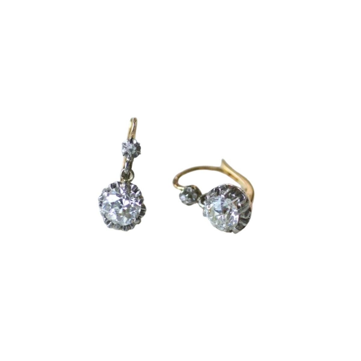 Boucles d'oreilles Dormeuses en or, platine et diamants - Castafiore