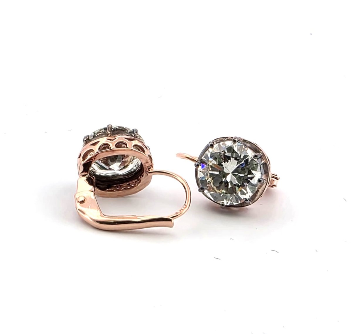 Boucles d'oreilles Dormeuses en or rose, argent et diamants - Castafiore