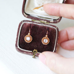 Boucles d'oreilles Dormeuses en or rose et diamants - Castafiore