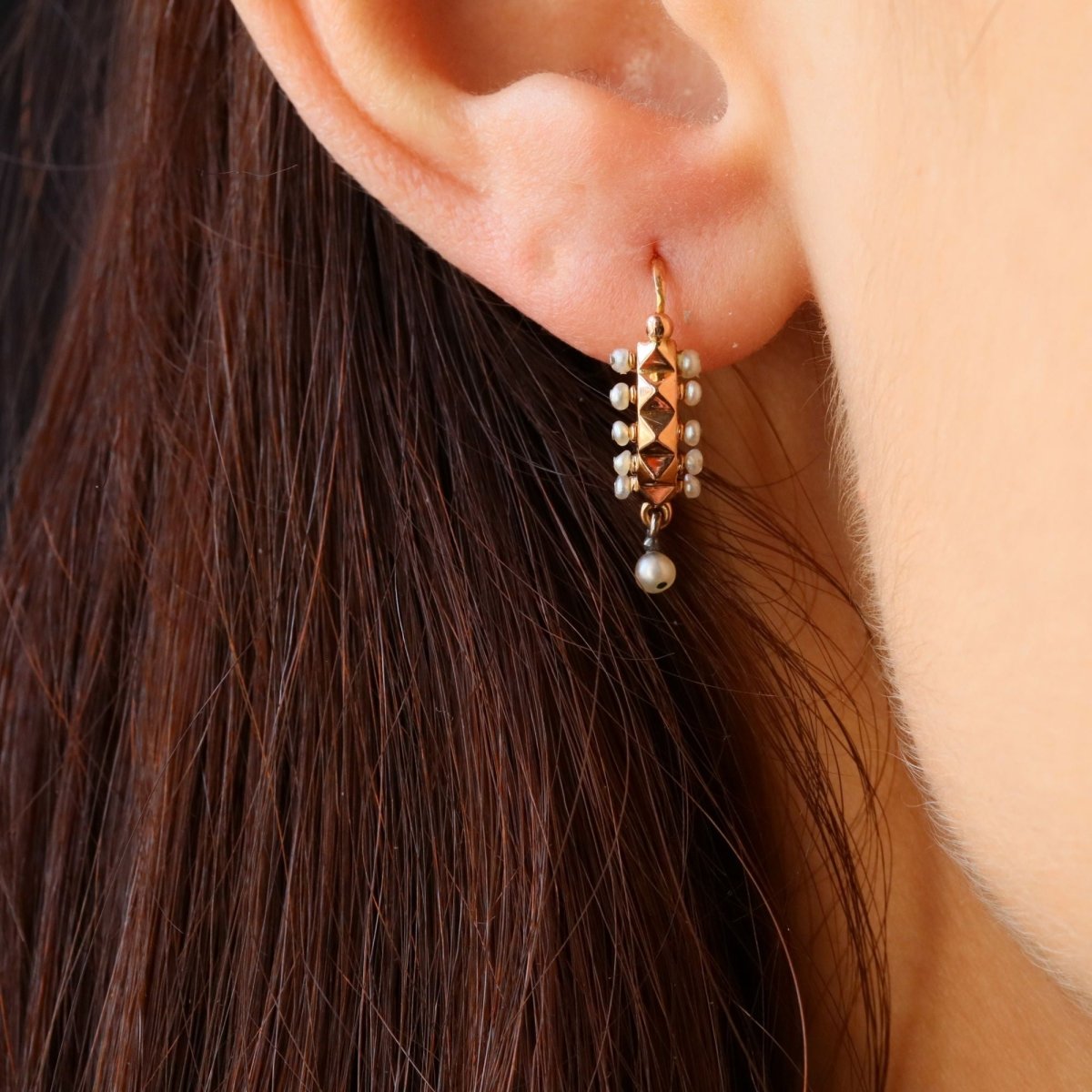 Boucles d'oreilles Dormeuses en or rose et perles - Castafiore