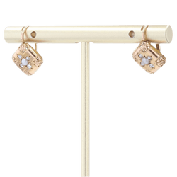 Boucles d'oreilles Dormeuses en or rose, perle et diamants - Castafiore