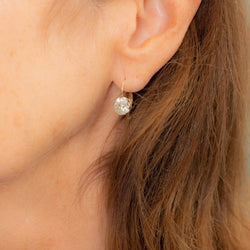 Boucles d'oreilles Dormeuses en or rose, platine et diamants - Castafiore