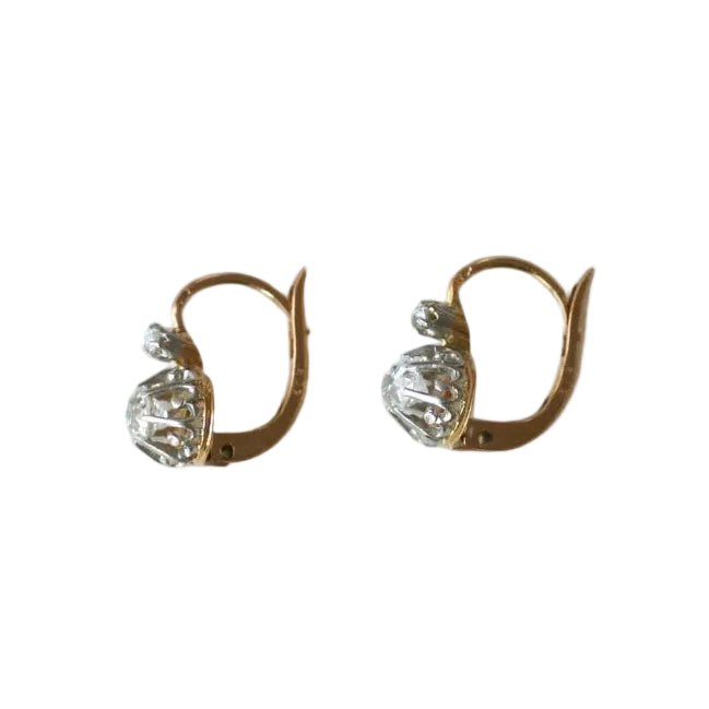 Boucles d'oreilles Dormeuses en or rose, platine et diamants - Castafiore