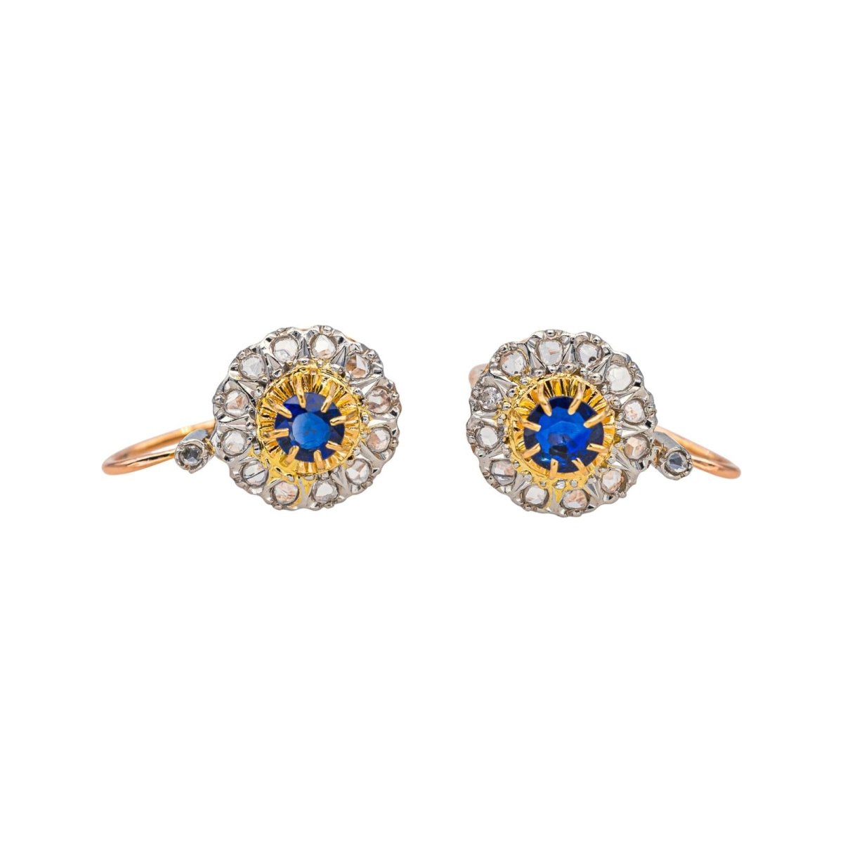 Boucles d'oreilles Dormeuses en or rose, platine, saphirs et diamants - Castafiore