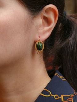 Boucles d'oreilles dormeuses or jaune scarabée - Castafiore