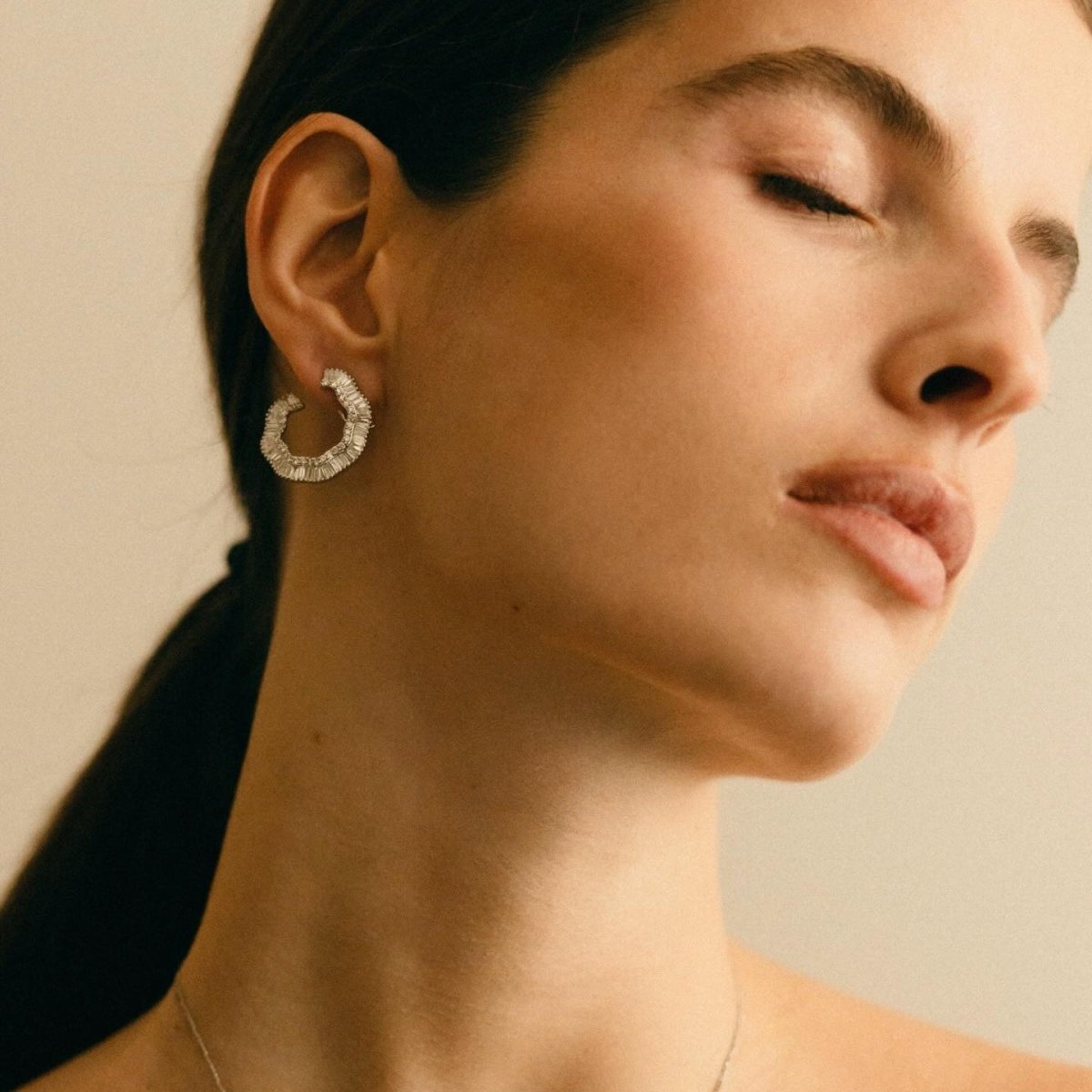 Boucles d'oreilles en or blanc et diamants - Castafiore