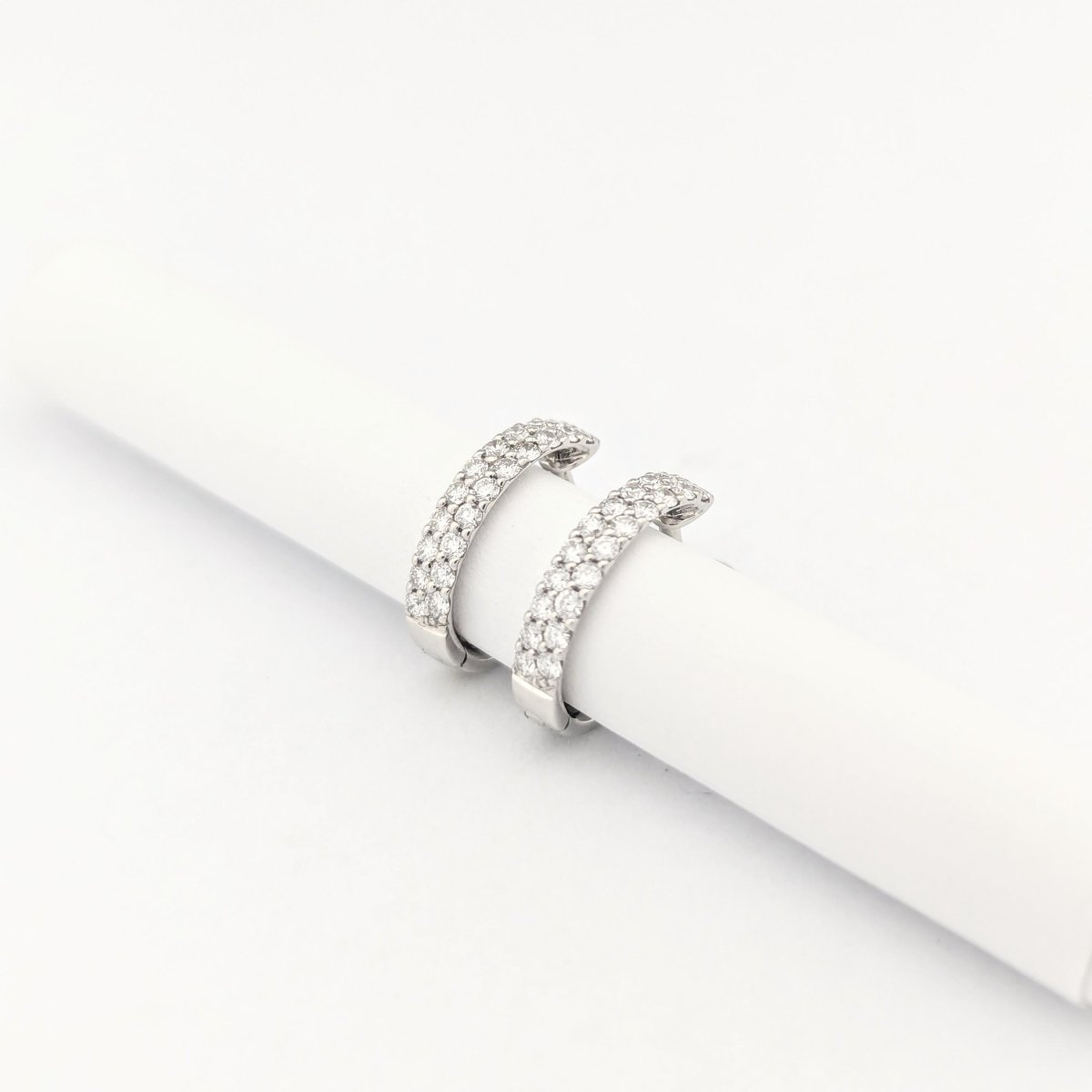 Boucles d'oreilles en or blanc et diamants - Castafiore