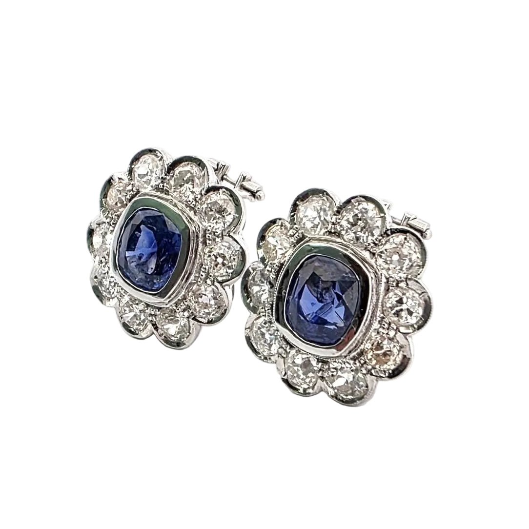 Boucles d'oreilles en or blanc, saphirs et diamants - Castafiore