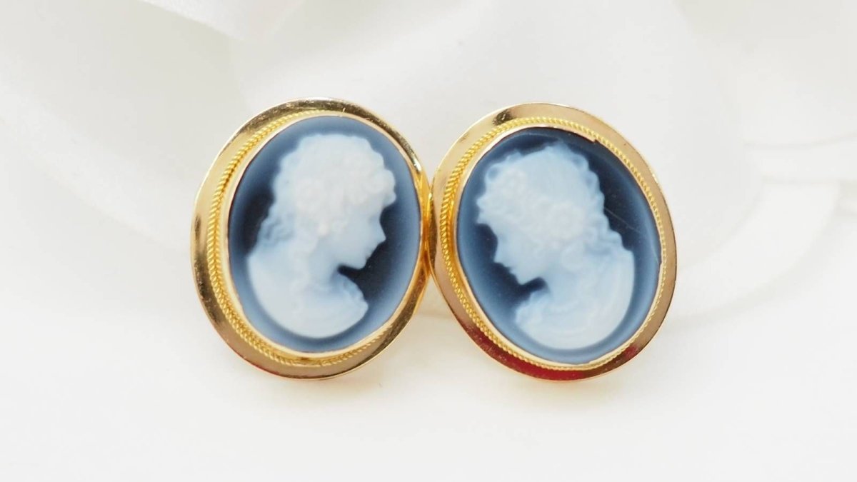 Boucles d'oreilles en or jaune 18kt 750 et camée sur onyx - Castafiore