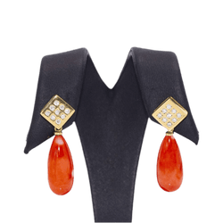 Boucles d'oreilles en or jaune, corail et diamants - Castafiore