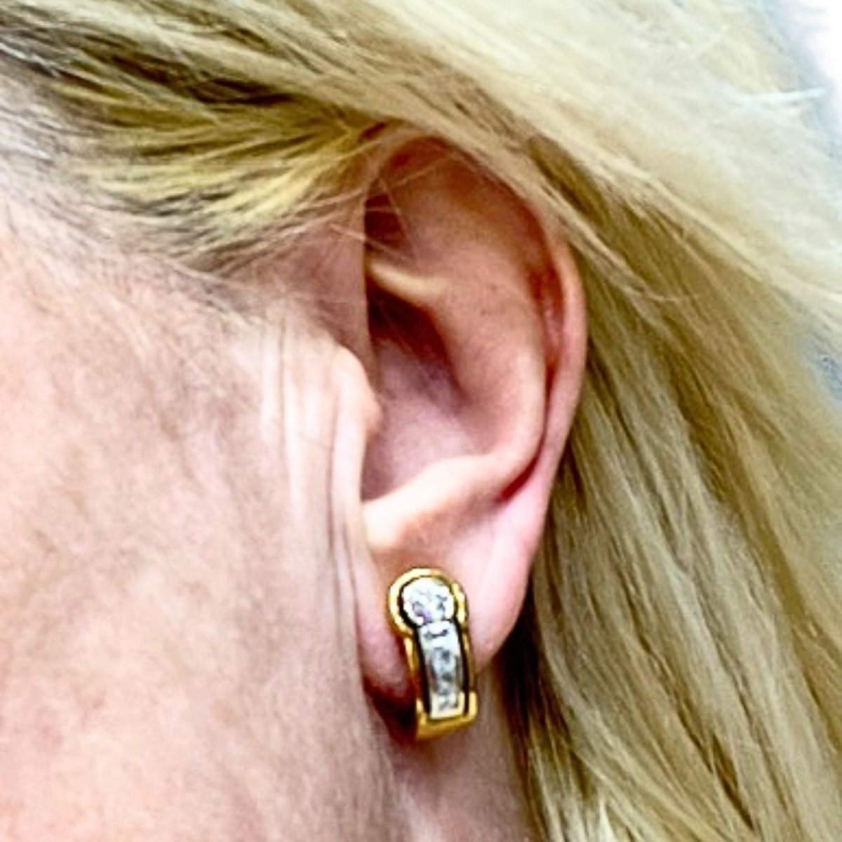 Boucles d'oreilles en or jaune et diamants - Castafiore