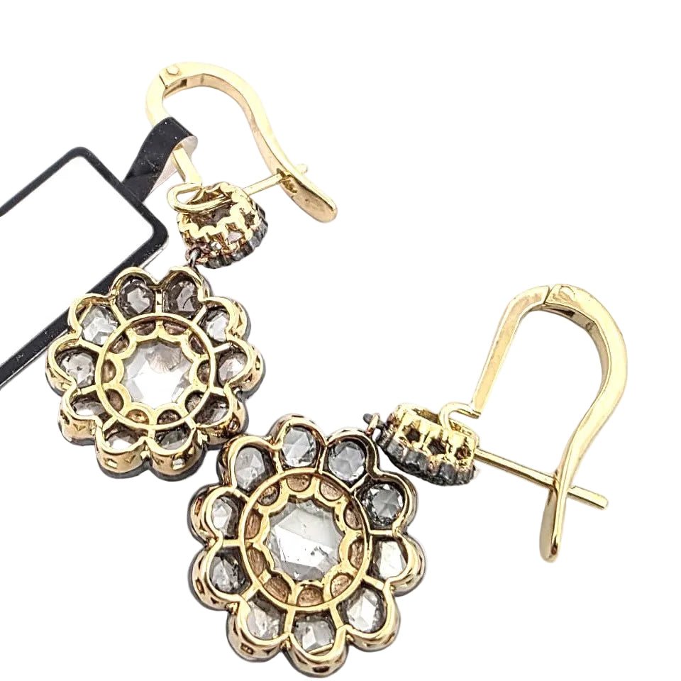 Boucles d'oreilles en or jaune et diamants - Castafiore