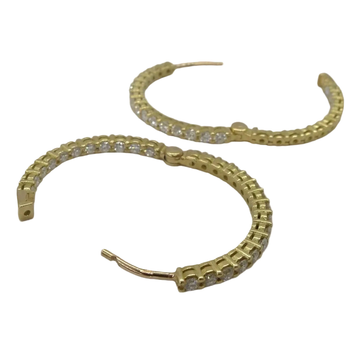 Boucles d'oreilles en or jaune et diamants - Castafiore