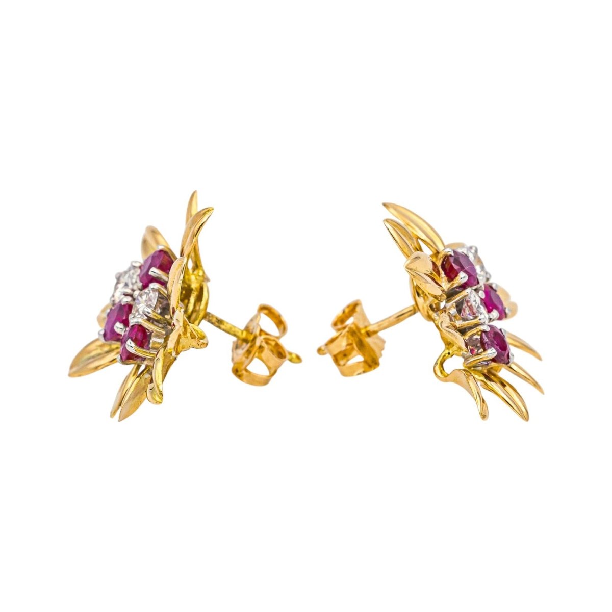Boucles d'oreilles en or jaune, platine, rubis et diamants - Castafiore